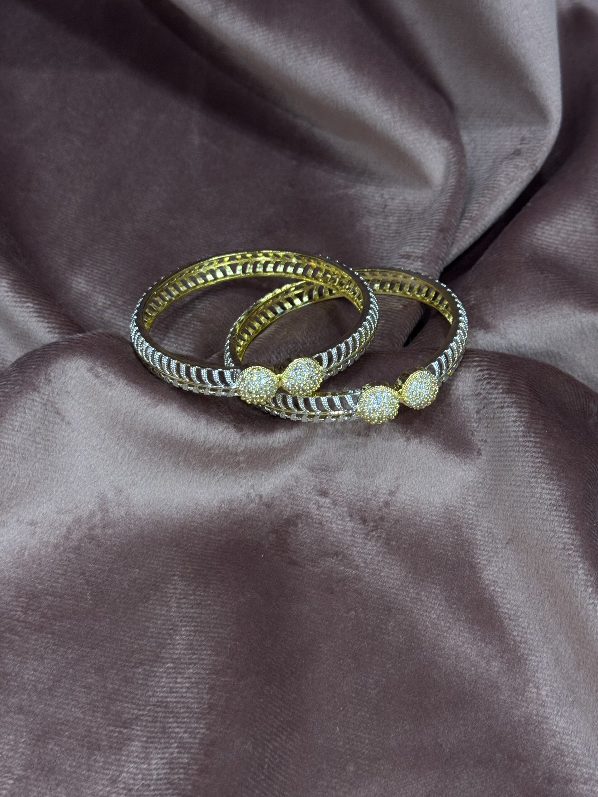 One carat Karas - Two toned - Image 3