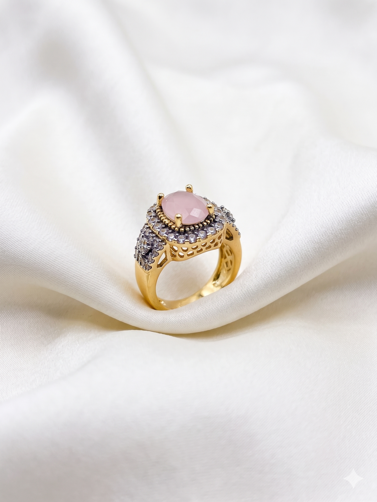 Gold plated ring - Pink