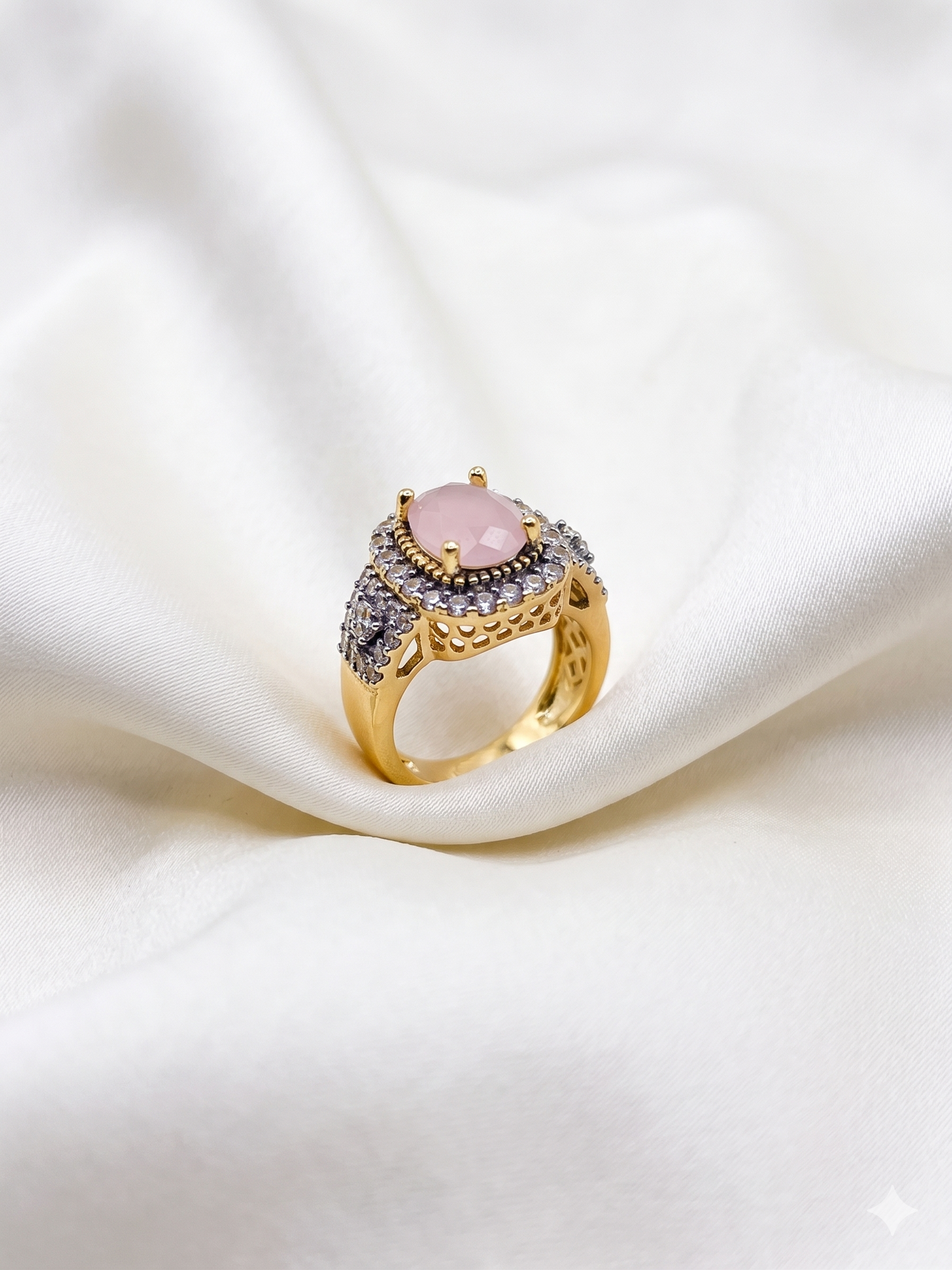 Gold plated ring - Pink