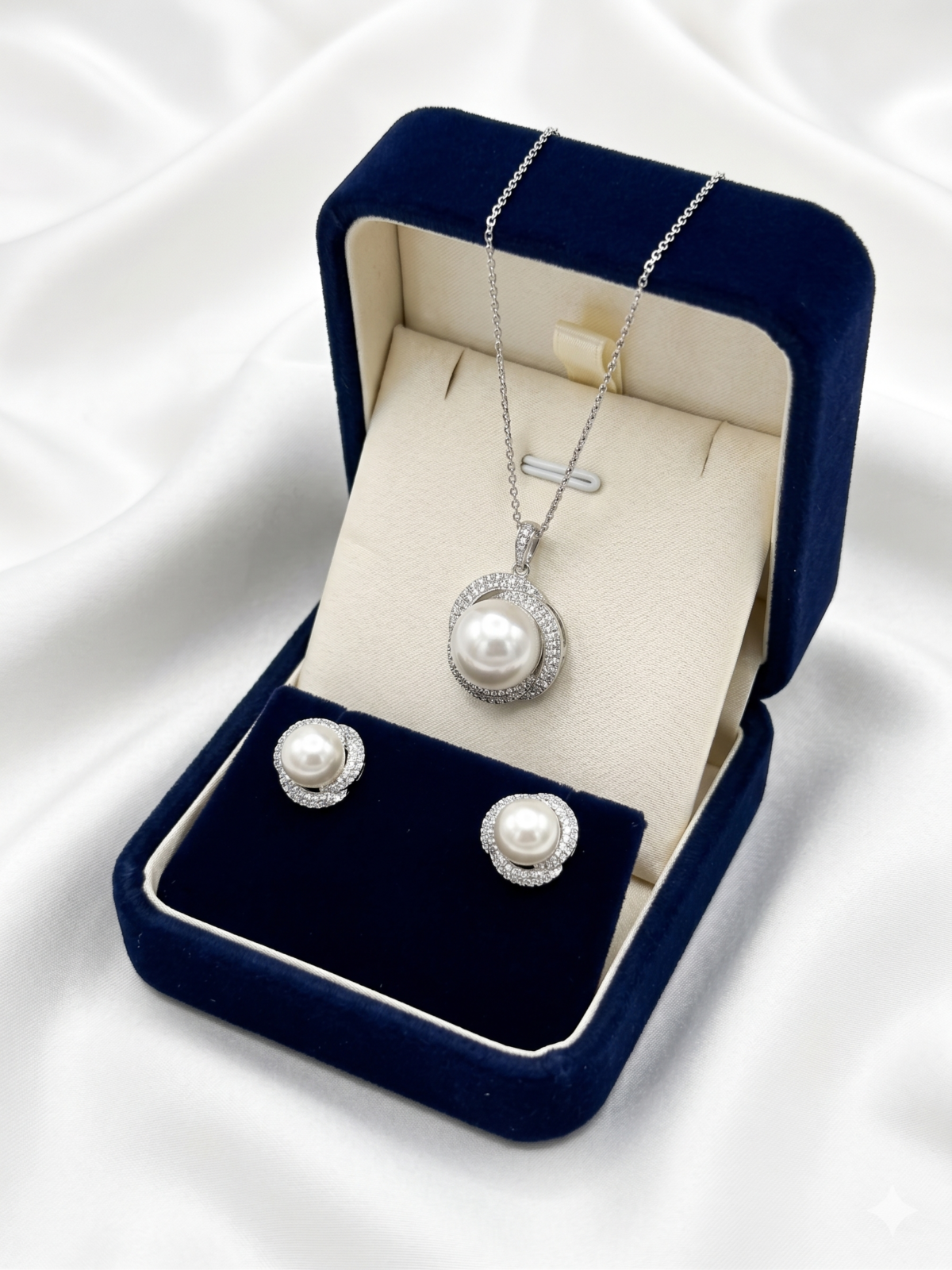 Pendant Set - Floral Pearl