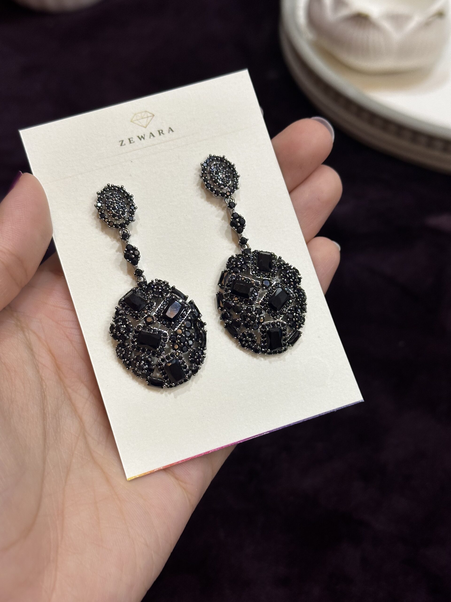Fancy Drop Earrings - Black